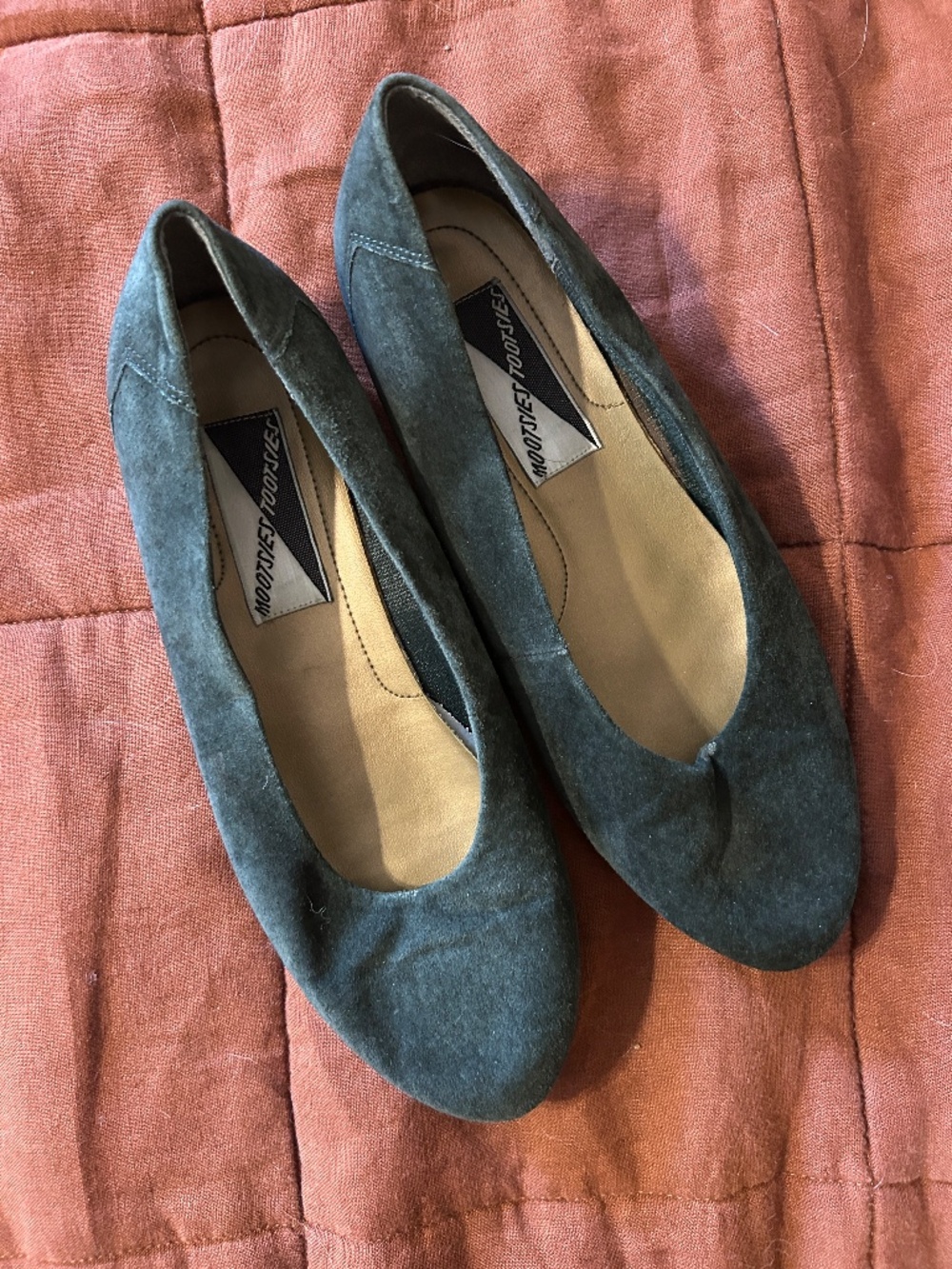 Mootsies Tootsies green velvet ballet flats